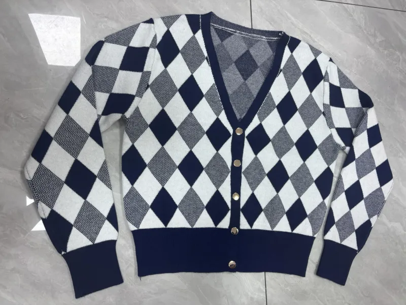 Heavyweight Plaid Jacquard Cardigan — 500g Cotton