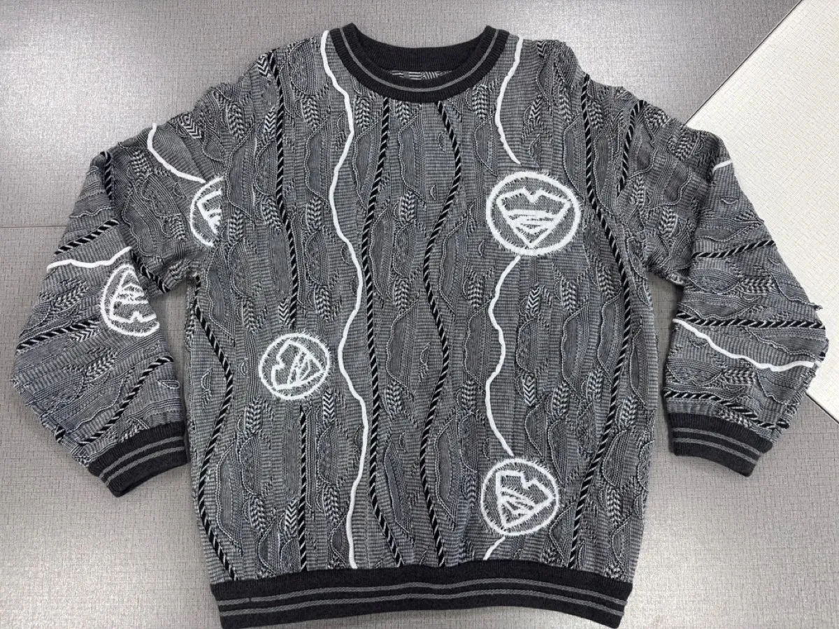 Raised-Texture Knit Sweaters design 8