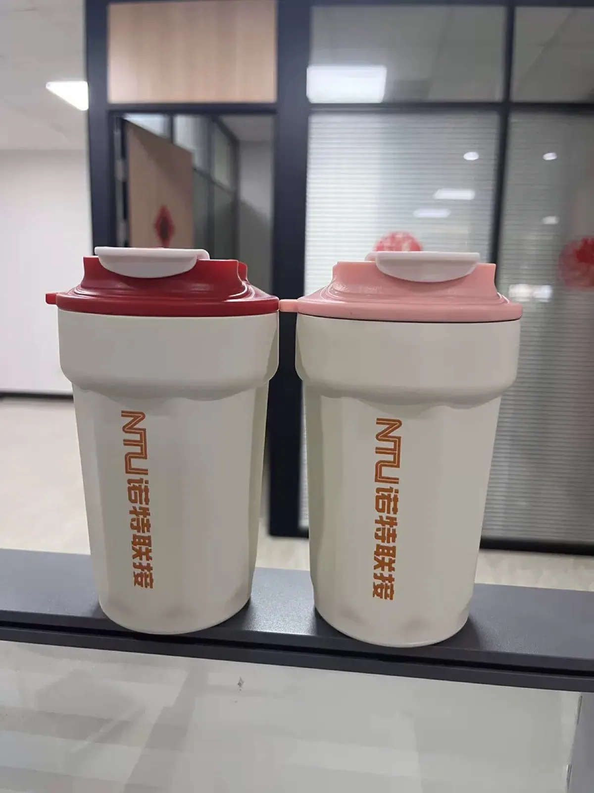 Insulated Tumblers & Bottles design 3