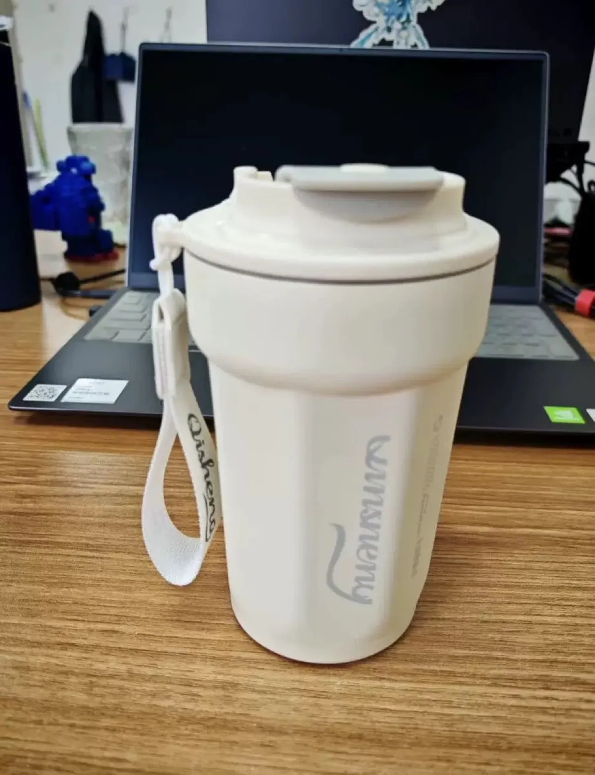 Insulated Tumblers & Bottles design 4